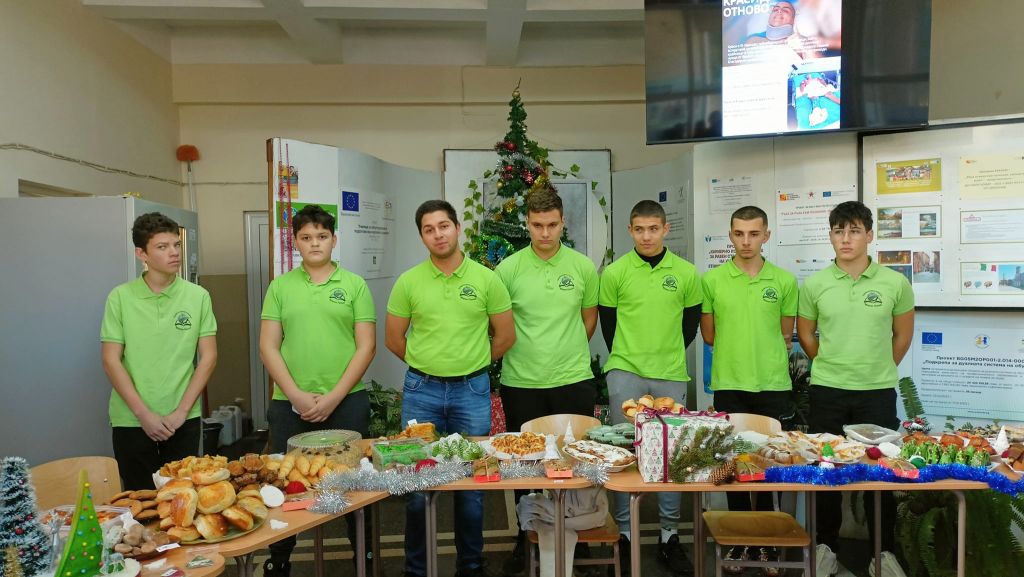 Традиционен коледен базар - ПГ Марин Попов - Севлиево